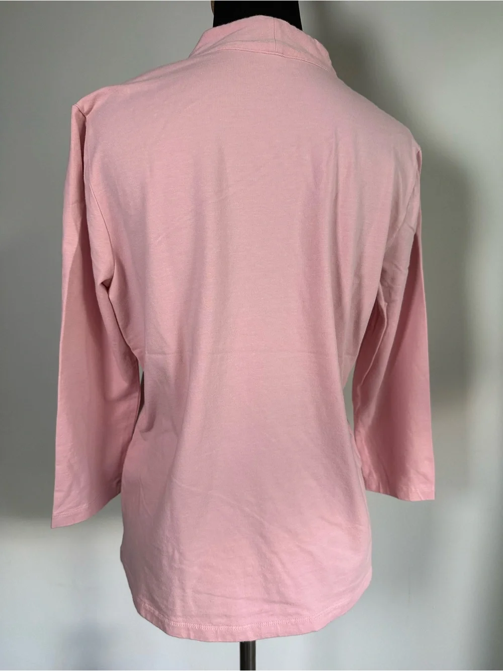 Norm Thompson Pink V Neck Top Medium 3/4 Sleeve Stretch Casual - Picture 4 of 6